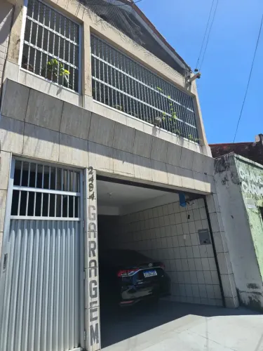Excelente casa Duplex otima localização perfeito estado de conservação