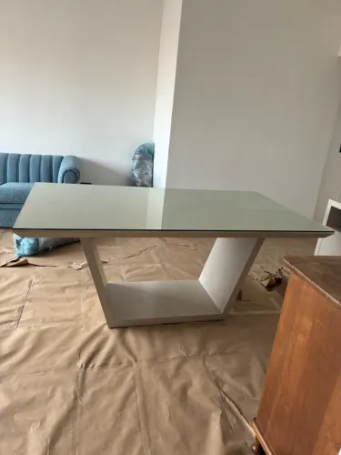 Mesa jantar 6 a 8 lugares em laca