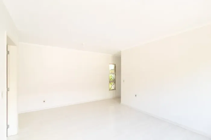 Apartamento para alugar no bairro Petrópolis, com 3 dormitórios, 50 m² disponíveis.