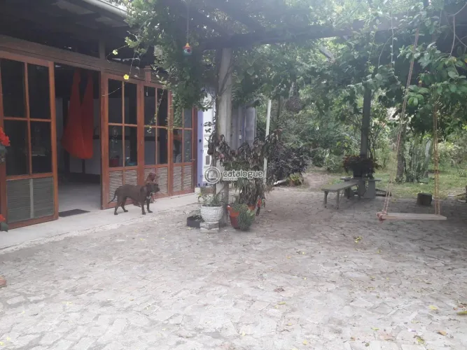Linda casa próxima a praia em Genipabu, apenas 750m da beira-mar.