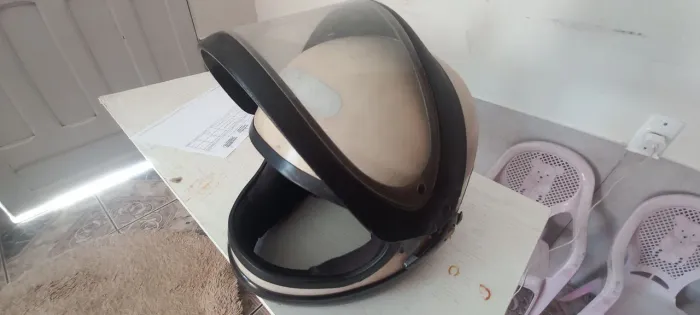 Capacete 58 em bom estado e barato