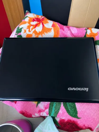 Notebook Lenovo pouco tempo de uso (2 meses só para trabalho)