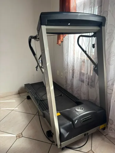 Esteira Movement LX160 G2 Semi Nova