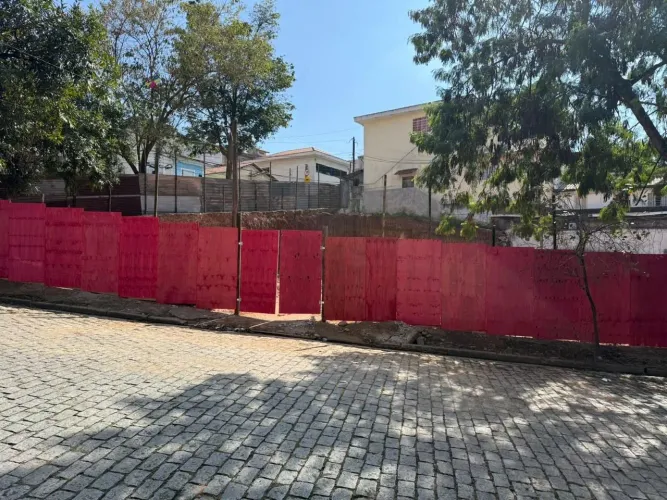 TERRENO DE ESQUINA 459M² | 2 FRENTES | JARDIM UBIRAJARA - ZONA SUL