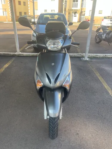 Honda lead econômica revisada