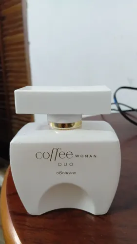 Coffee woman boticario