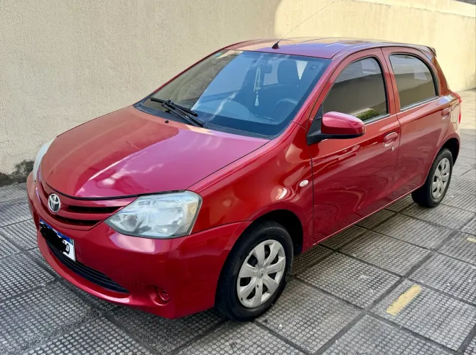 Toyota Etios X 1.3 Flex 16V 5P Mec. 2016