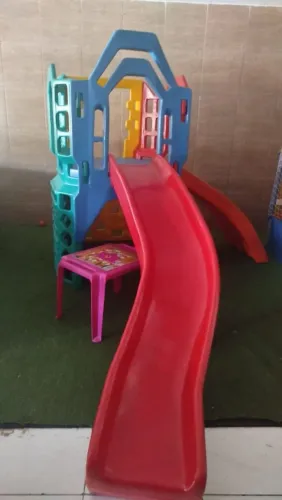 Vende se pula pula e escorrego para restaurante 