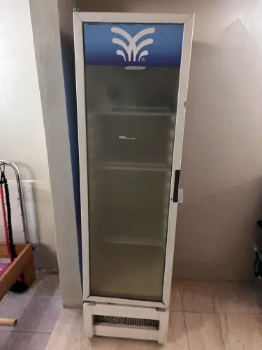 Freezer expositor vertical semi novo