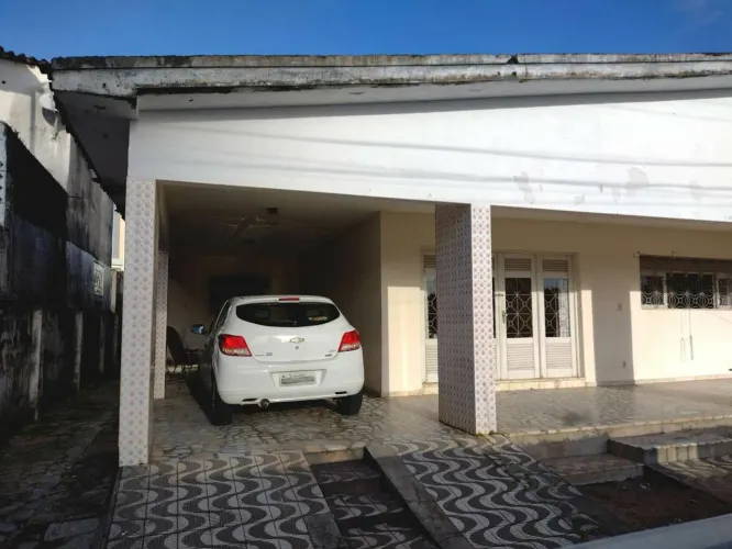 Casa em Rua Manoel Gualberto - Miramar - João Pessoa/PB