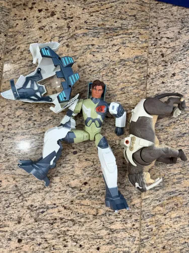 Max steel com armadura Ntek