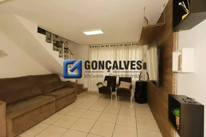 Sobrado residencial à venda em Santo André | 2 quartos, porcelanato, 2 vagas