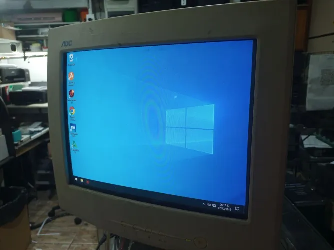 Monitor CRT AOC 15 polegadas Branco  