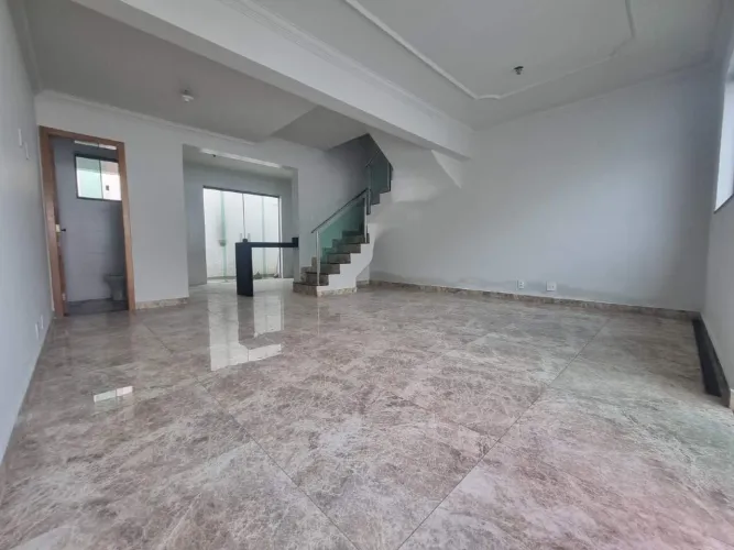 Casa geminada para aluguel, 3 quartos, 1 suíte, 2 vagas, Santa Amélia - Belo Horizonte/MG