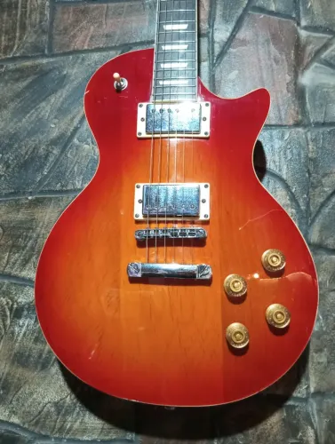 Les Paul Suzuki