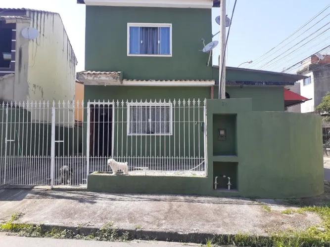 Casa com vaga para três carros e loja à venda no bairro Santo Agostinho Ilha parque