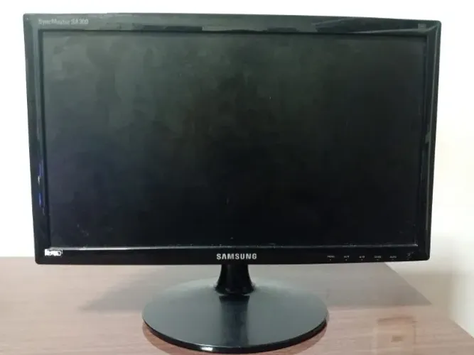 Monitor Samsung SyncMaster SA300 19" LED