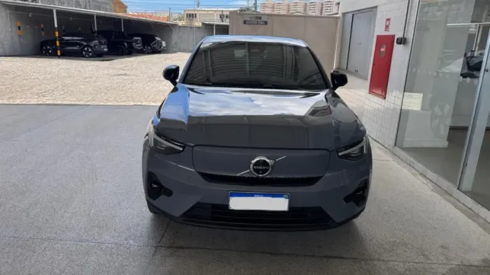 Volvo C40 Recharge Pure Eletric (elétrico) 2022