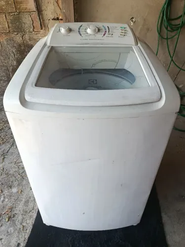 Máquina de lavar roupa Eletrolux turbo 10 Kg