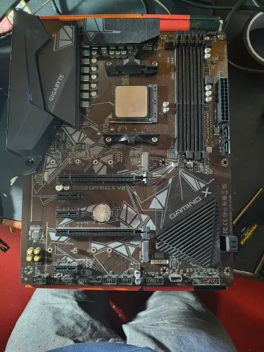 Kit am4 com Ryzen 5 5600x+ B550m gaming X