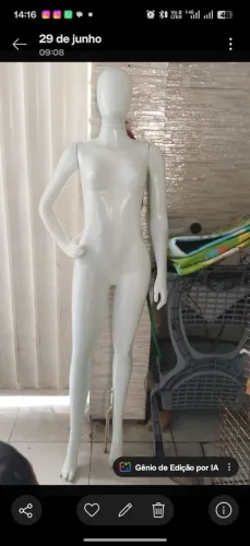 Manequim cabeça de ovo