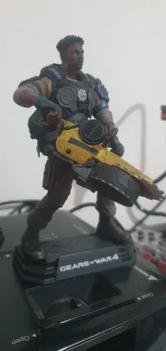 FIGURA DE AÇÃO COLECIONAVEIS DETALHES INCRIVEIS 03 BONECOS ORIGINAIS GEAR OF WAR 4.