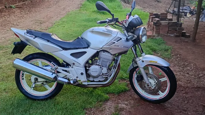 Cbx 250 twister 