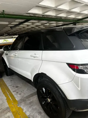 Land Rover Range Rover Evoque Pure 2.0 Aut. 5P 2014