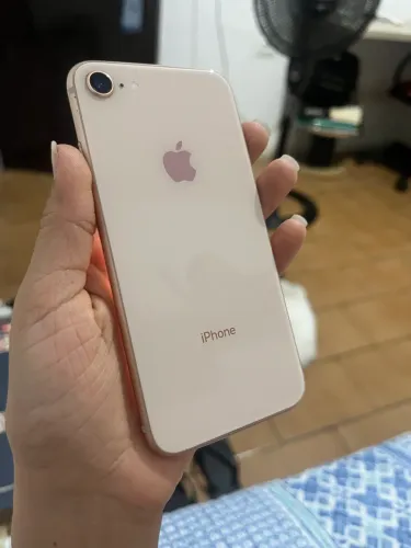 iPhone 8