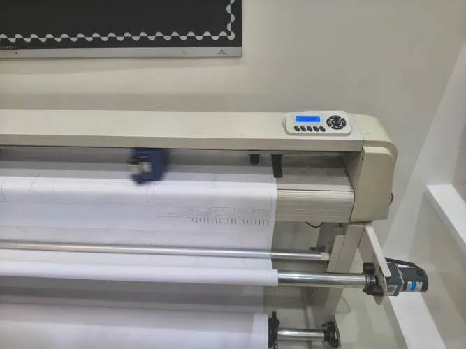  Plotter de Risco p/ Confecção