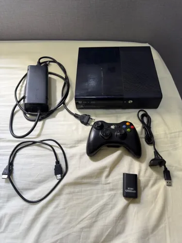 Xbox 360 super slim