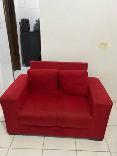 SOFÁ DE 2 LUGARES VERMELHO 