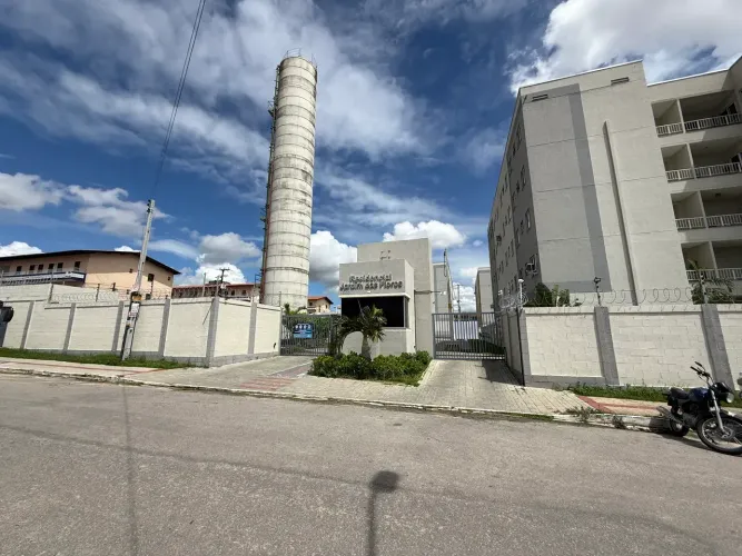 Imóvel para aluguel de 55 metros quadrados, com 2 quartos, em Granja Portugal - Fortaleza 