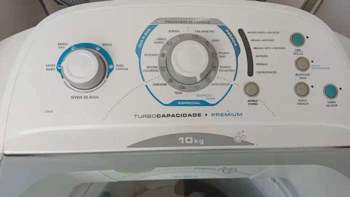 Máquina de Lavar Electrolux Turbo Capacidade Premium 10kg - 110V