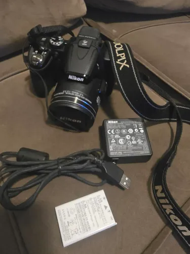 Câmera Fotográfica COOLPIX P520