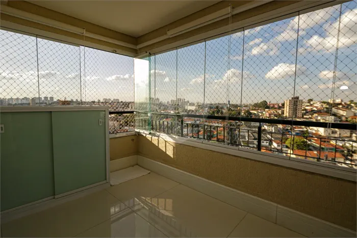 Apartamento à venda com 2 suítes no condomínio Villa Real de Sabará, São Paulo - SP