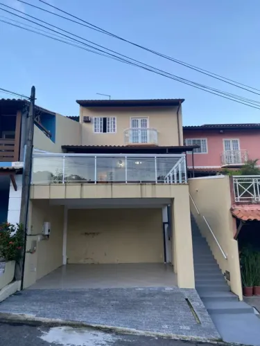 Oportunidade em Pendotiba Casa duplex 4 quartos, piscina e energia solar