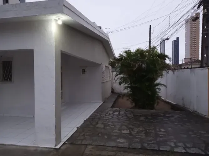 Ponto comercial de esquina no Bairro dos Estados