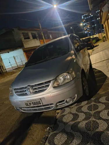 Volkswagen Fox Plus 1.0mi/ 1.0mi Total Flex 8V 4P 2006