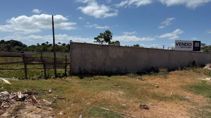 Vendo lote 10 x 30 em loteamento fechado, todo murado na beira do rio