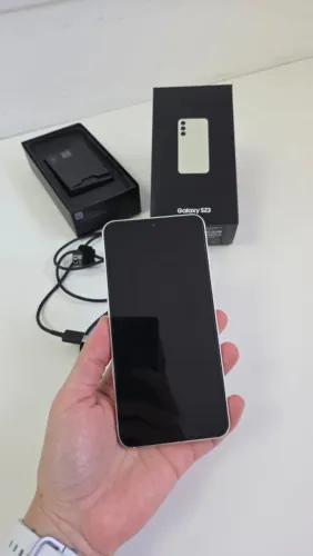Samsung Galaxy S23 - 128GB - Branco