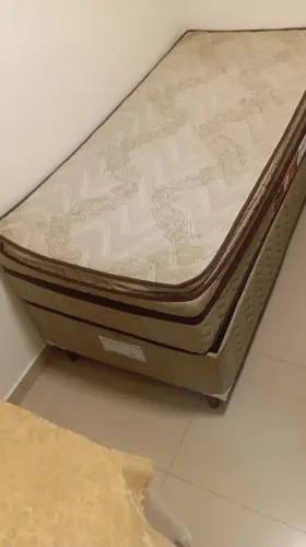 Cama Box Solteiro COMPLETA Paropas Super confortável- R$ 500 - Menos de 3 meses de Uso!