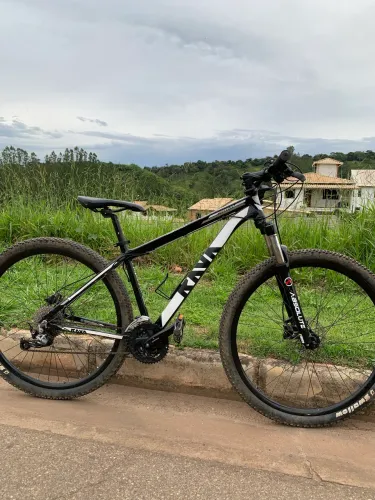 Bicicleta Rava Pressure aro 29