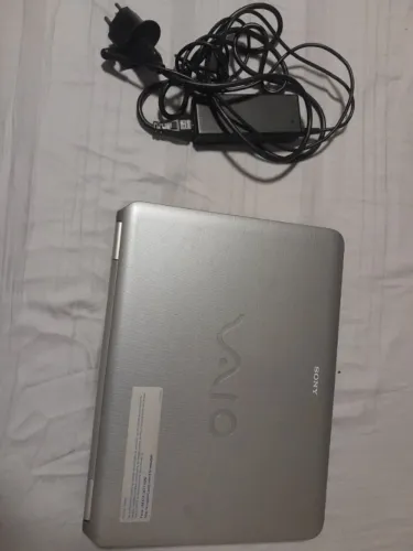 Notebook Sony VAIO VGN-NR330AE - Muito Conservado (Para Uso Básico/Peças)
