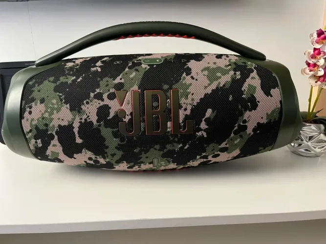 JBL BoomBox 3