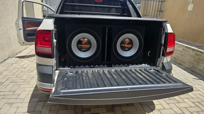 Som automotivo completo JBL Tornado/Taramps
