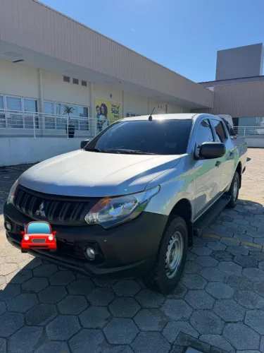 Mitsubishi L200 Tri. Outd. GLX 2.4 CD 4X4 Die. MEC 2021