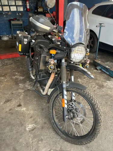 Royal Enfield - Himalayan 411