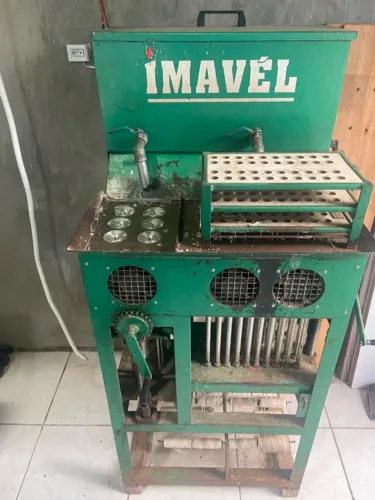 Maquina de velas IMAVÉL fabrica 7 dias e palito.