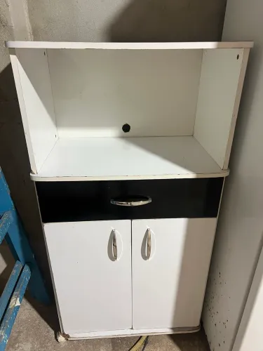 Armário porta micro-ondas com gaveta